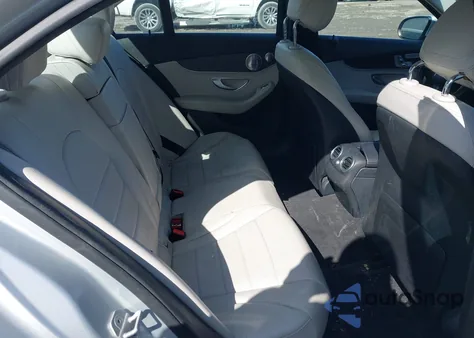 2015 Mercedes-Benz C 300 4Matic/Luxury 4Matic/Sport 4Matic из США, поврежденный, VIN 55SWF4KB0FU080164